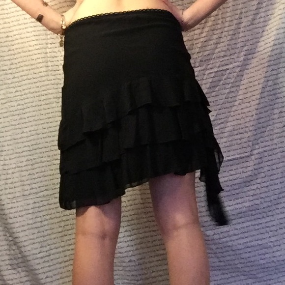 Black skirt - Picture 3 of 4